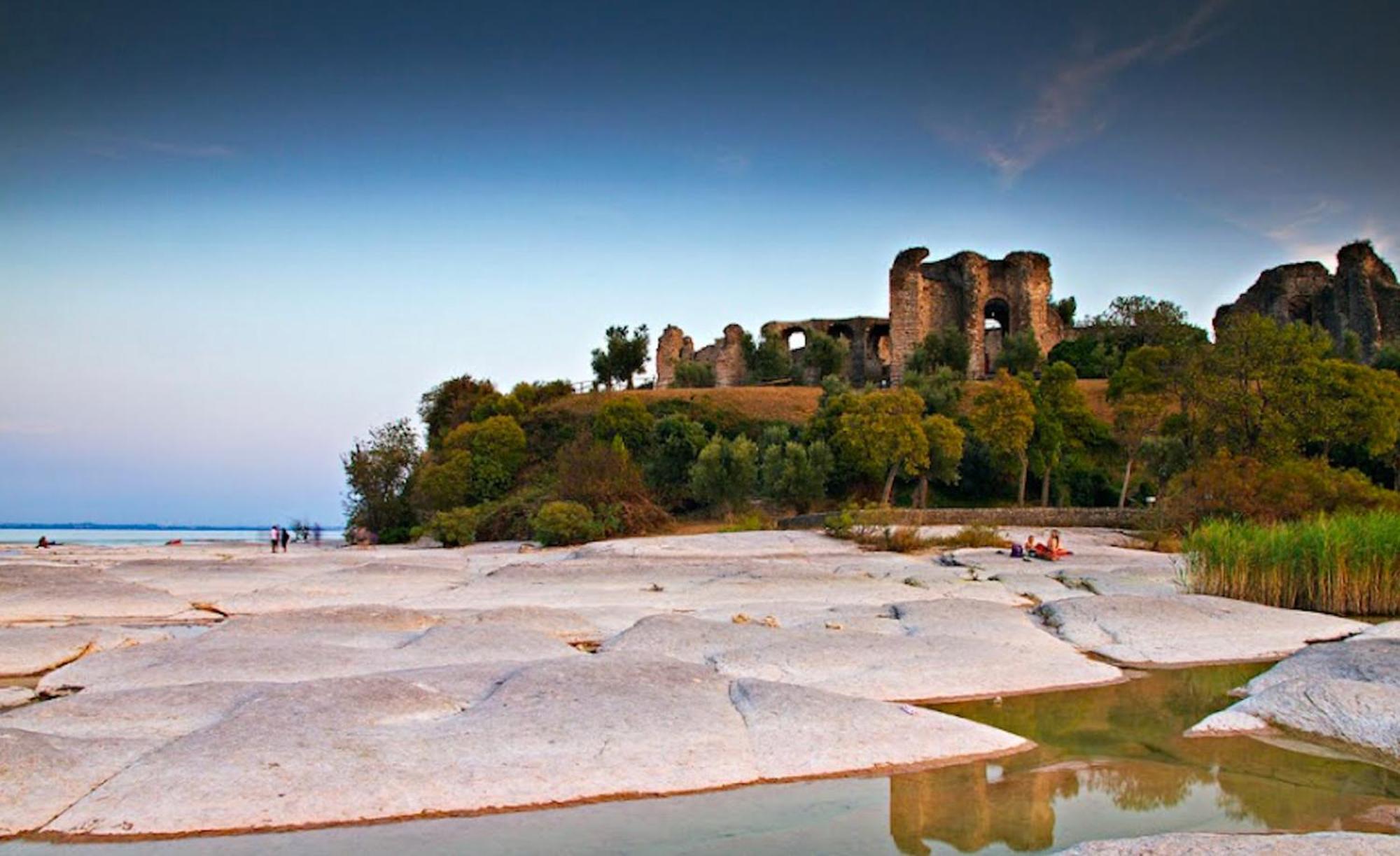 The Riva Apartment Sirmione Extérieur photo