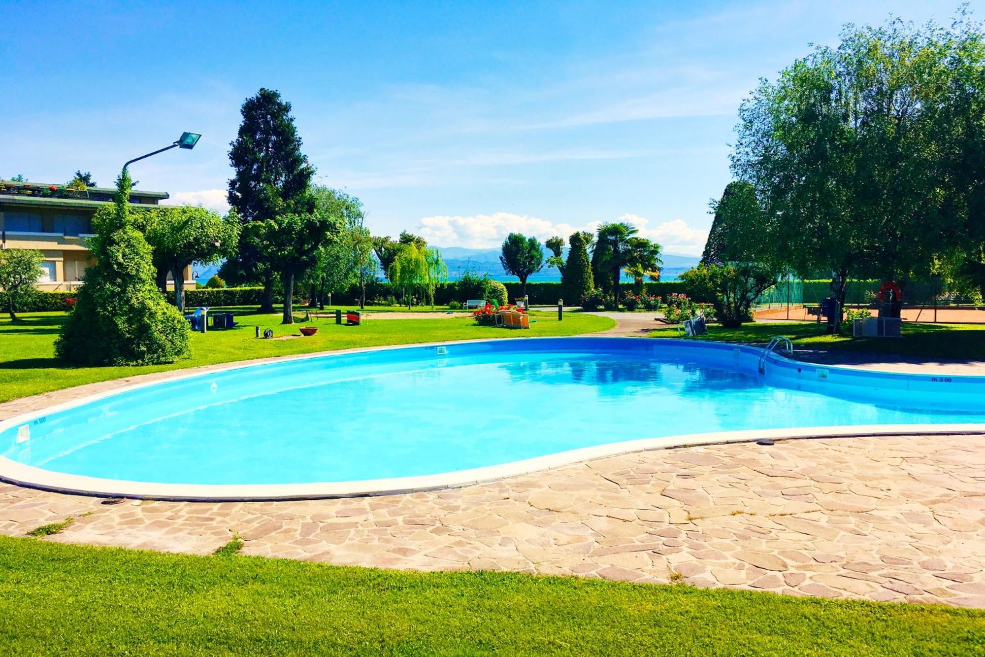 The Riva Apartment Sirmione Extérieur photo
